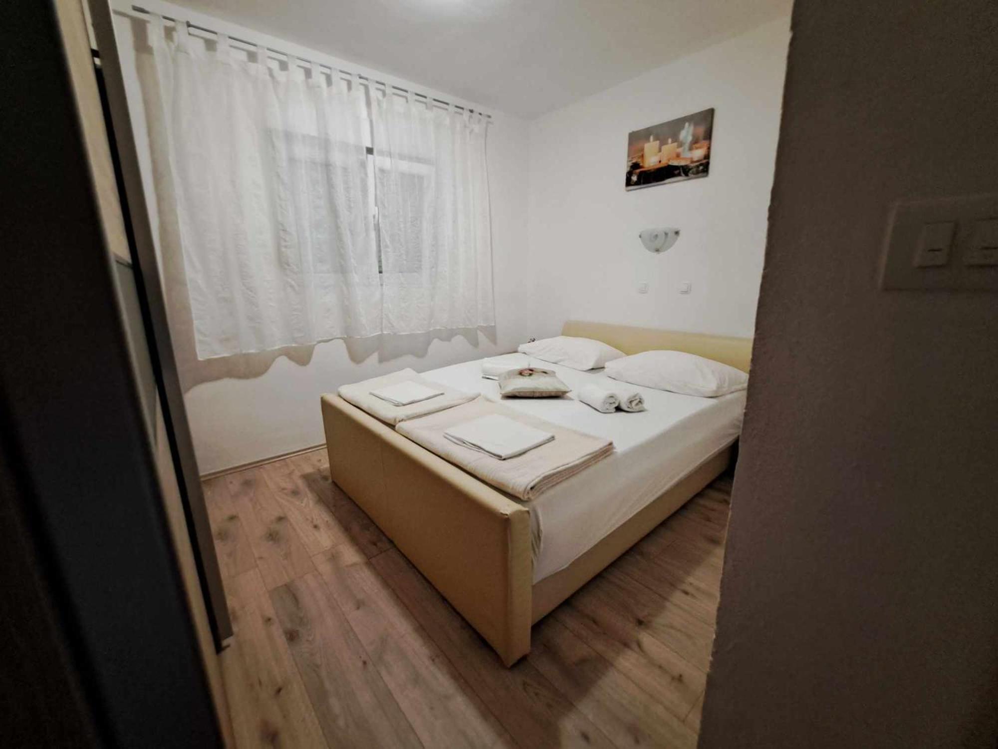 Apartments Lota Starigrad Paklenica Exterior photo